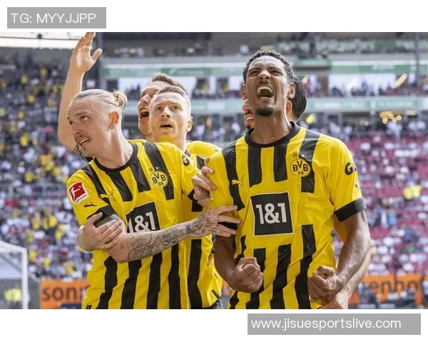 欧冠激战曼联与多特蒙德平局红牌事件引发全场热议与数据分析