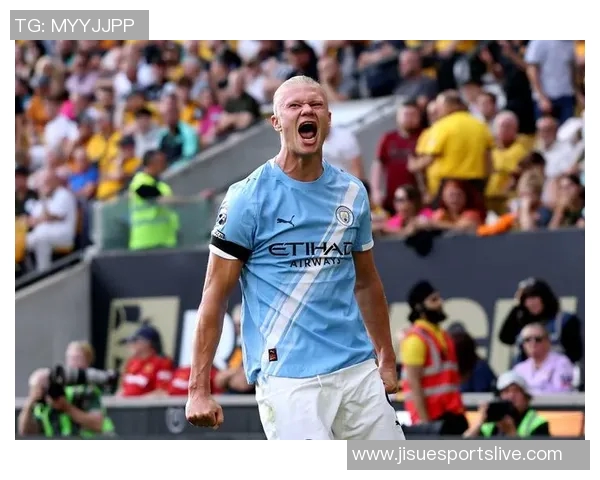 西甲激战曼城逆转里昂红牌争议引发全场热议与焦点分析