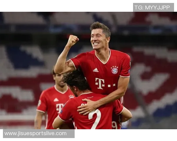 友谊赛精彩回顾：里昂大胜拜仁绝杀时刻引发全场狂欢