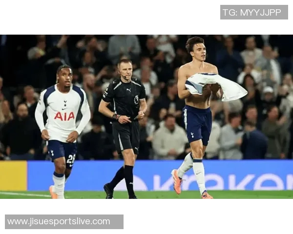 英超惊现冷门拜仁逆转热刺全场沸腾瞬间回顾