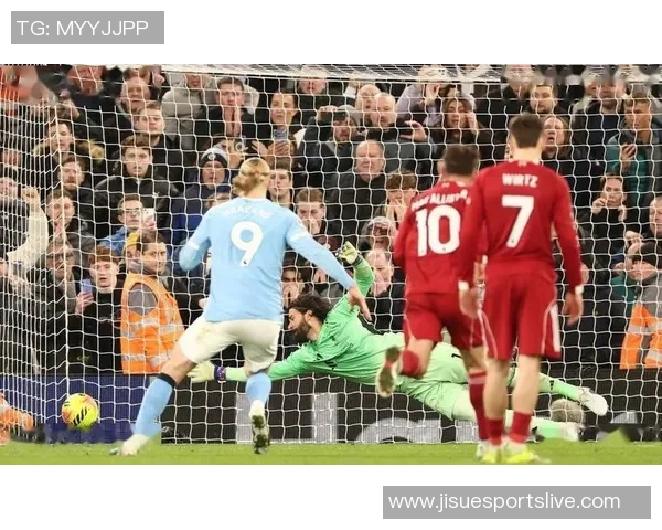 意甲经典对决曼城逆转利物浦点球大战点燃全场激情 意甲经典对决曼城逆转利物浦点球大战点燃全场激情