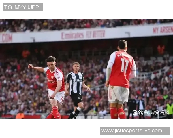 欧联杯惊心动魄逆转拜仁绝杀阿森纳引发争议判罚全场沸腾